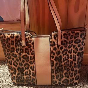Cheeta print satchel!